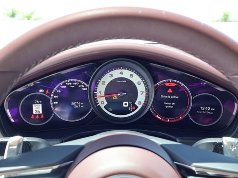 Certified 2023 Porsche Panamera Platinum Edition RWD image 16
