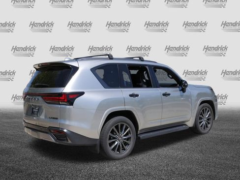 Used 2022 Lexus LX 600 4WD w/ Appearance Package image 9