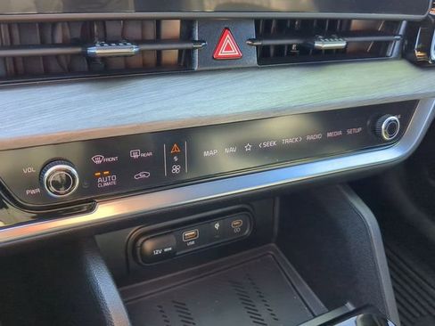 Used 2024 Kia Sportage X-Line w/ X-Line Premium Package image 28