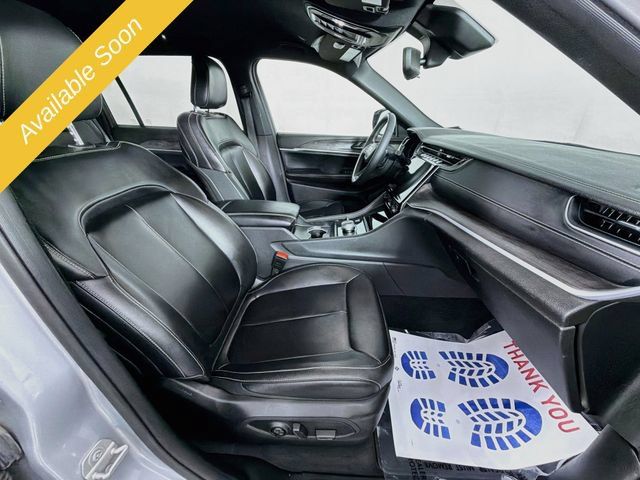 Used 2024 Jeep Grand Cherokee L Limited AWD/4WD image 31