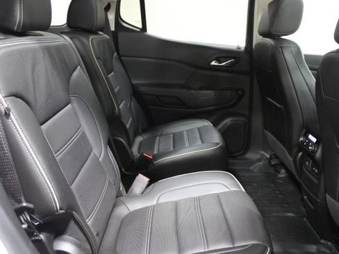 Used 2021 GMC Acadia Denali w/ Denali Technology Package AWD/4WD image 29