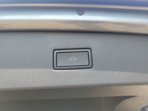 New 2024 Volkswagen Tiguan SE R-Line image 48