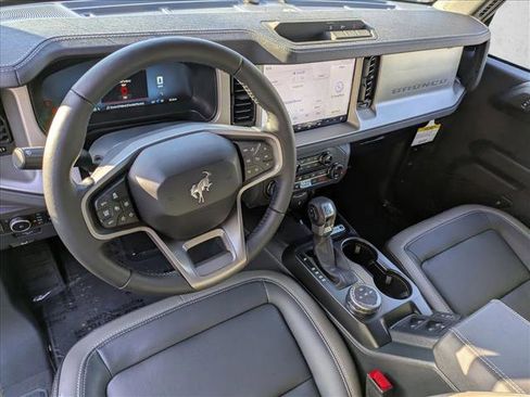 New 2025 Ford Bronco Outer Banks image 3