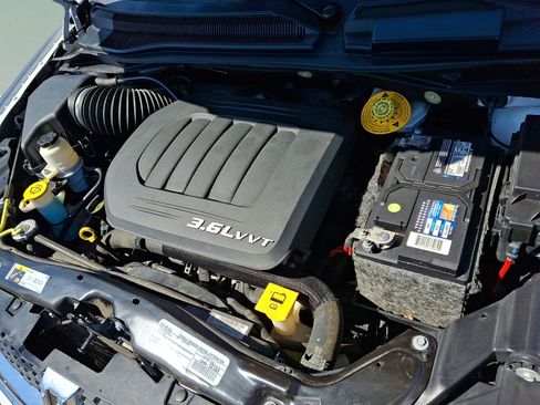 Certified 2018 Dodge Grand Caravan SE w/ UConnect Hands-Free Group FWD image 27