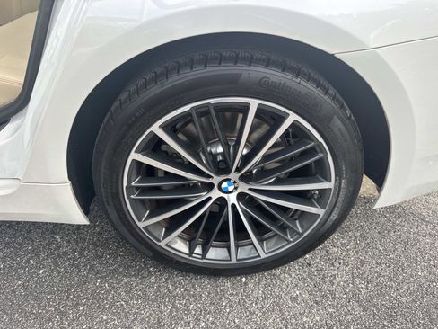 Certified 2023 BMW 540i w/ Premium Package image 11