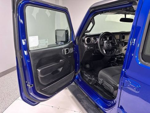 Used 2019 Jeep Wrangler Unlimited Sport S AWD/4WD image 5