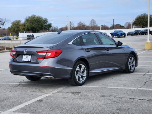 Used 2019 Honda Accord EX image 7