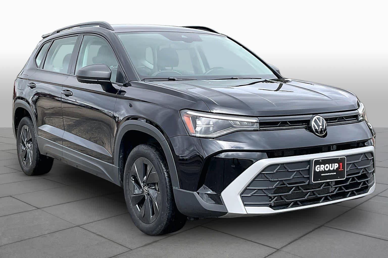Used 2025 Volkswagen Taos S FWD image 3
