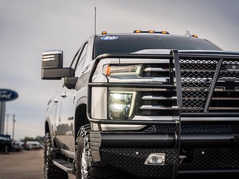 Used 2020 Chevrolet Silverado 3500 High Country w/ LPO, Dark Essentials Package image 10