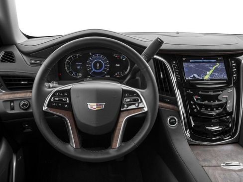 Used 2017 Cadillac Escalade ESV Premium Luxury AWD/4WD image 10
