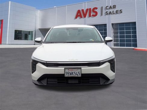 Used 2025 Kia K4 LXS image 2
