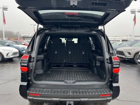 Used 2025 Toyota 4Runner SR5 image 7