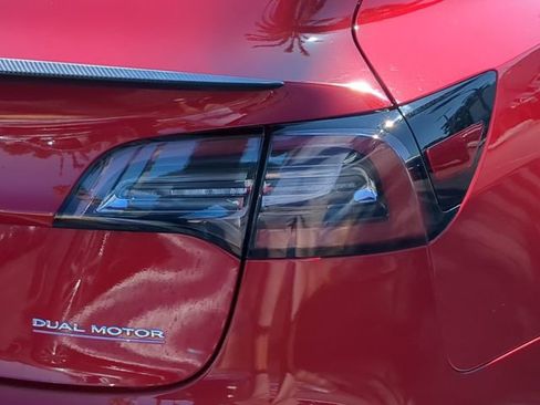 Used 2022 Tesla Model 3 Performance AWD/4WD image 8