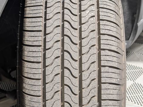Certified 2022 Ford Explorer XLT w/ Equipment Group 202A RWD image 29