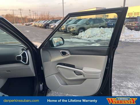 Used 2025 Kia Soul LX w/ LX Technology Package image 34