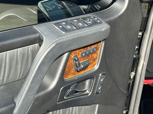 Used 2013 Mercedes-Benz G 63 AMG 4MATIC image 18