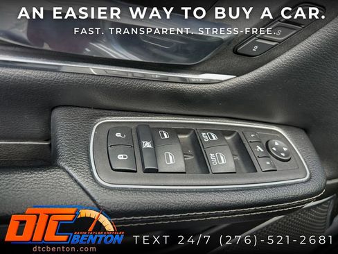 Used 2023 RAM 1500 Laramie AWD/4WD image 12