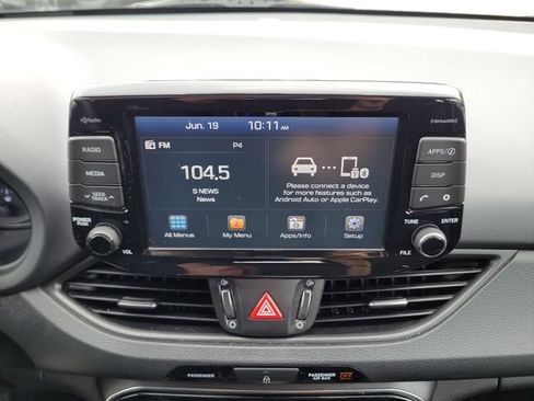 Used 2020 Hyundai Elantra GT FWD image 27