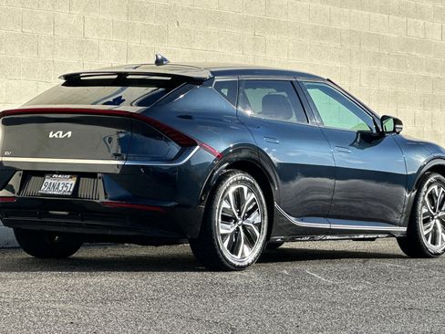 Used 2022 Kia EV6 Wind w/ Wind Technology Package image 4