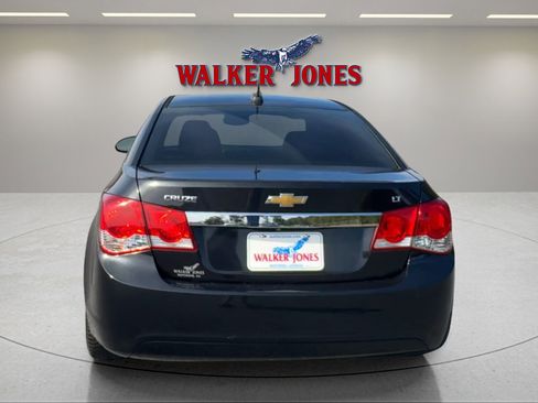 Used 2016 Chevrolet Cruze LT w/ Technology Package image 4