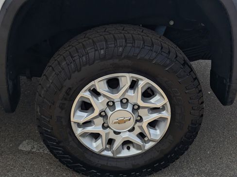 Used 2021 Chevrolet Silverado 3500 LT w/ Convenience Package AWD/4WD image 7