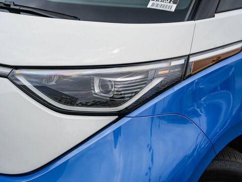 Certified 2025 Volkswagen ID. Buzz 1st Edition RWD image 3