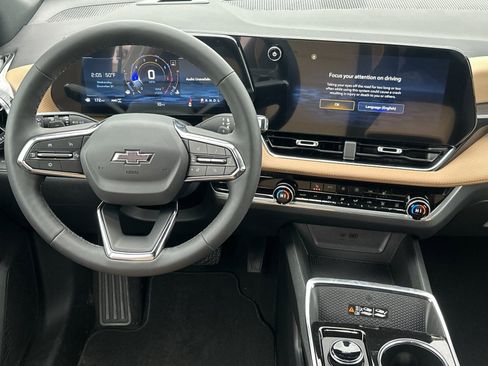 New 2026 Chevrolet Equinox ACTIV w/ Safety and Technology Package image 16