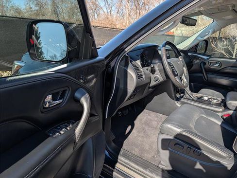 Used 2021 INFINITI QX80 Luxe image 29