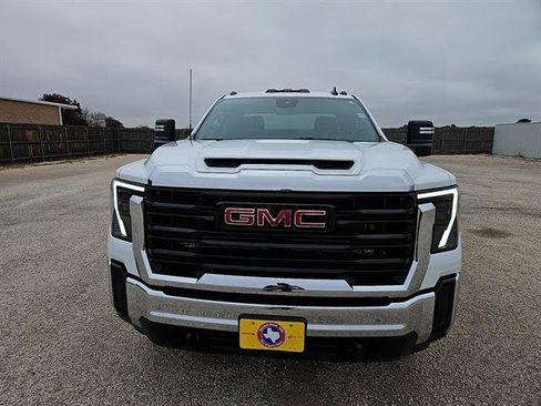 New 2026 GMC Sierra 2500 Pro w/ Convenience Package image 8