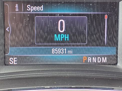 Used 2020 Buick Encore Essence FWD image 32