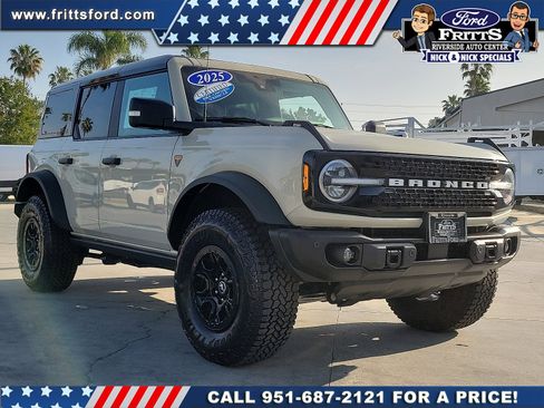 Certified 2025 Ford Bronco Badlands AWD/4WD image 21