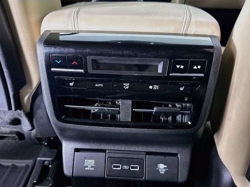 Used 2022 Acura MDX w/ Advance Package AWD/4WD image 28