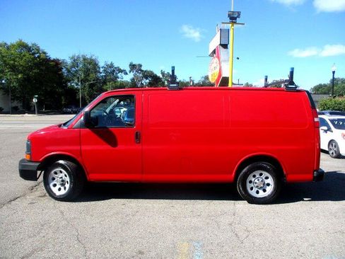Used 2012 Chevrolet Express 1500 image 4