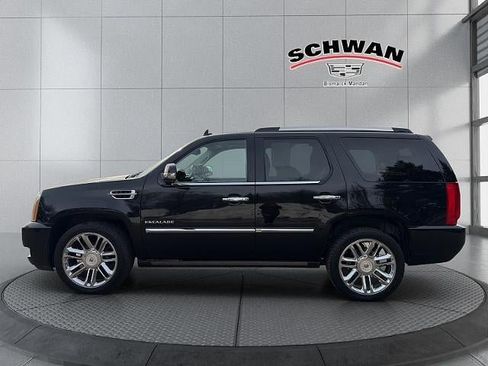 Used 2012 Cadillac Escalade Platinum image 7