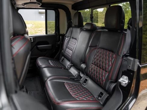Used 2022 Jeep Gladiator Rubicon w/ LED Lighting Group AWD/4WD image 47