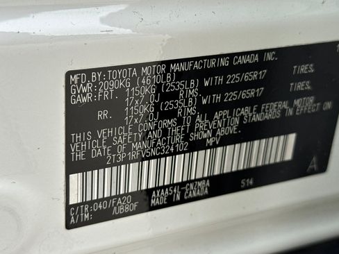 Used 2022 Toyota RAV4 XLE AWD/4WD image 26