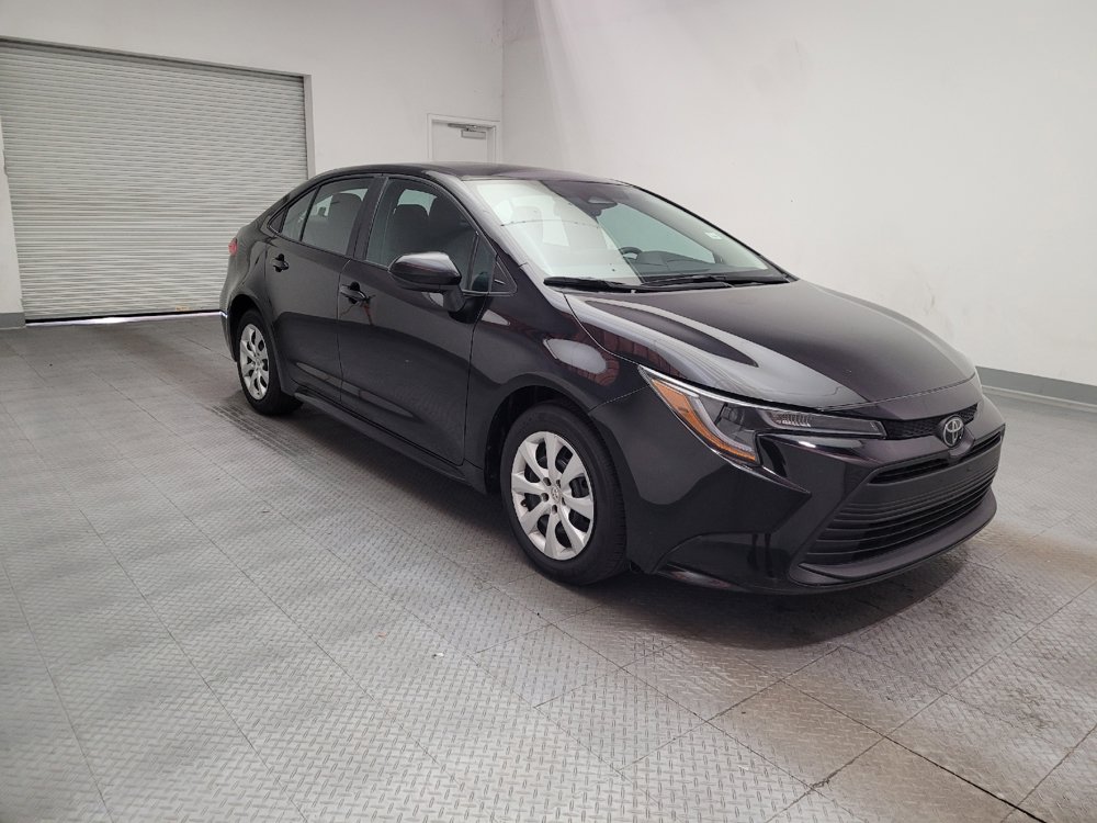 Used 2025 Toyota Corolla LE FWD image 13