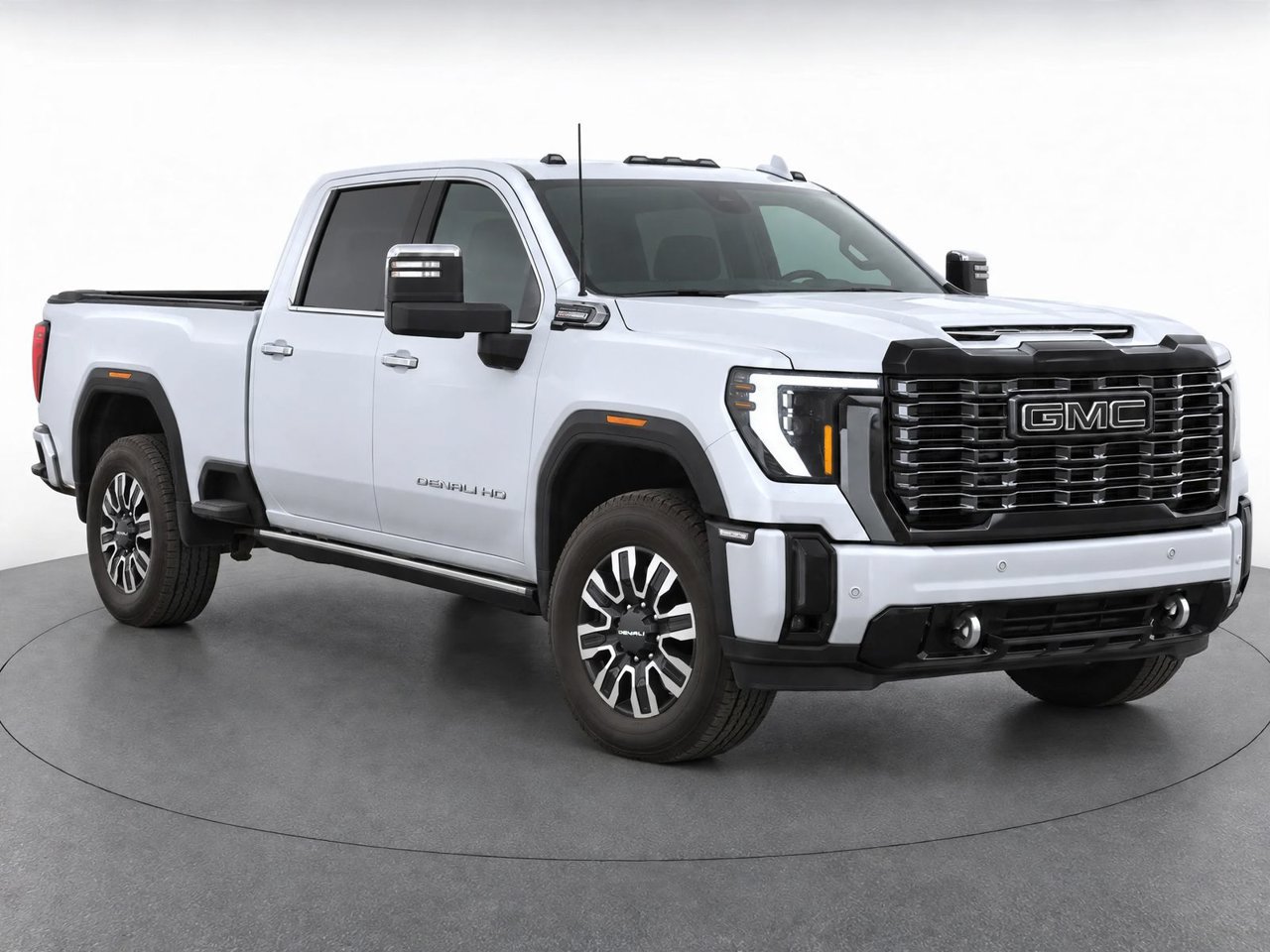 Used 2025 GMC Sierra 2500 Denali Ultimate AWD/4WD image 2