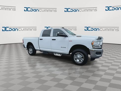 Used 2022 RAM 2500 Tradesman w/ Chrome Appearance Group AWD/4WD image 2
