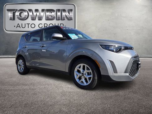 Certified 2024 Kia Soul LX w/ Option Group 015 image 2