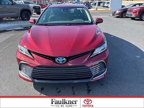 Certified 2022 Toyota Camry LE image 17