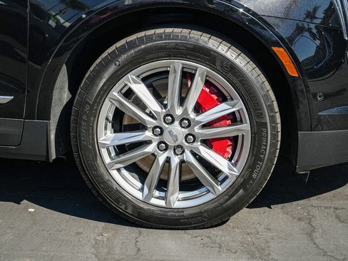 Used 2023 Cadillac XT5 Sportv w/ Technology Package AWD/4WD image 9