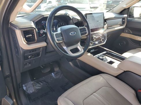 Used 2024 Ford Expedition Max Limited image 19