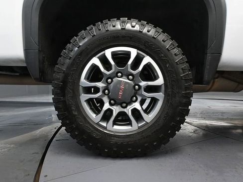 Used 2024 GMC Sierra 3500 SLE image 13