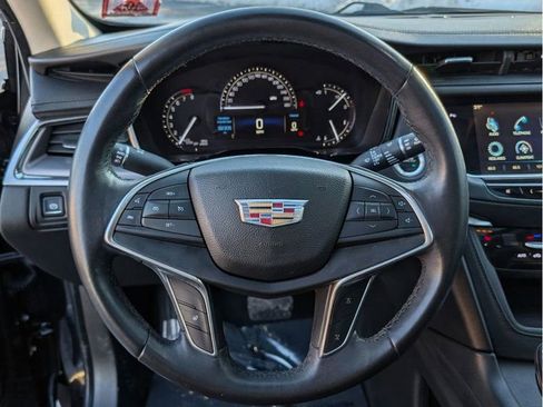 Used 2017 Cadillac XT5 Luxury AWD/4WD image 18