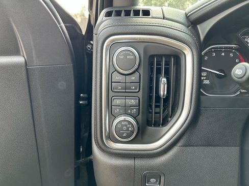 Used 2020 GMC Sierra 1500 SLT w/ SLT Premium Plus Package AWD/4WD image 17