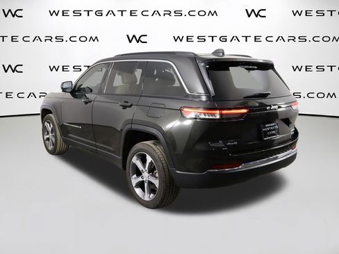 Used 2024 Jeep Grand Cherokee Limited image 59