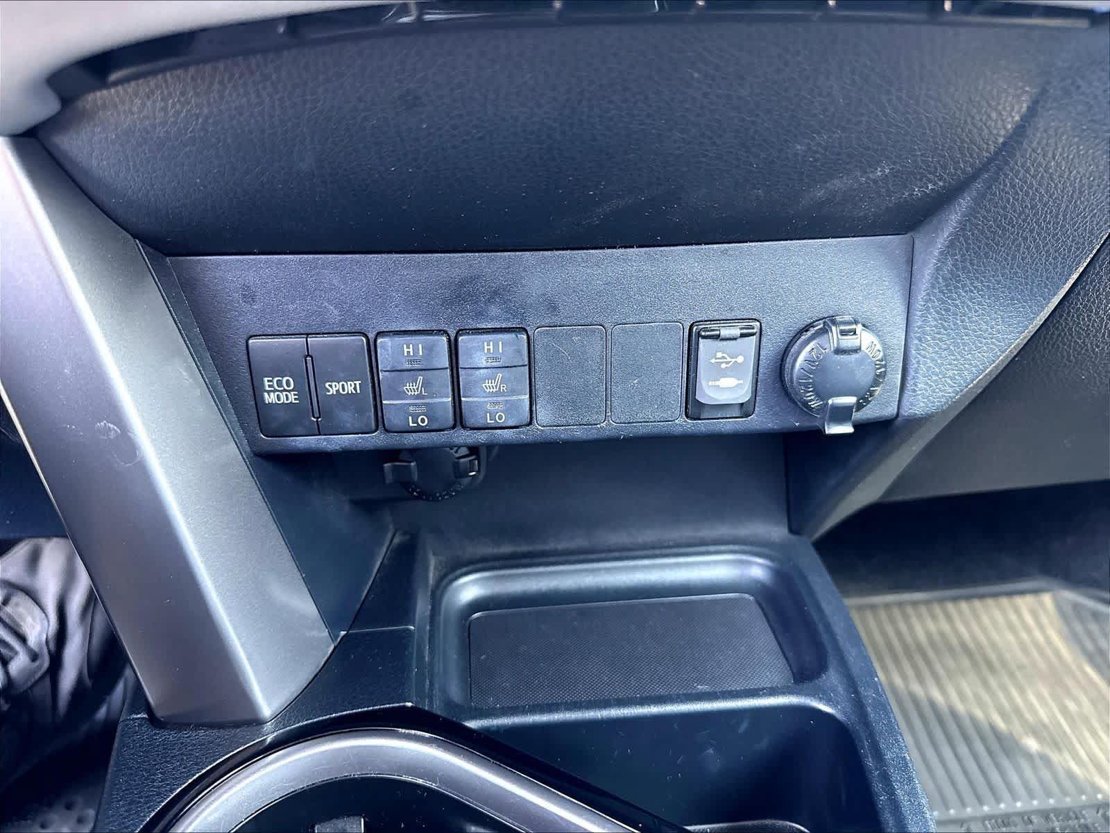 Used 2018 Toyota RAV4 Limited w/ All Weather Liner Package AWD/4WD image 36