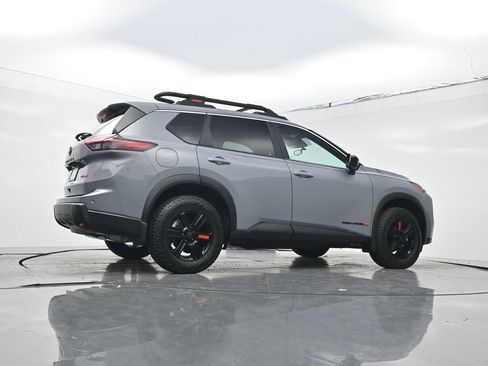 Used 2026 Nissan Rogue SV AWD/4WD image 20