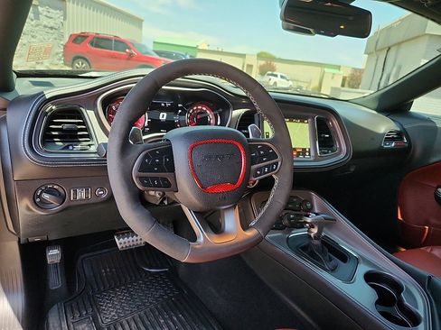 Used 2023 Dodge Challenger SRT Hellcat image 6